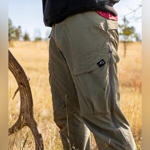 NWT Stone Glacier De Havilland Lite Pants Size Large Tall